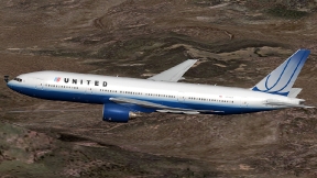 United Airlines Boeing 777-222